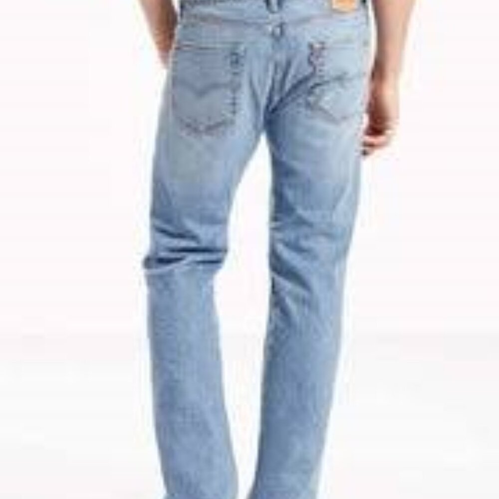 Brand New/Never opened Levi's Men's 505 Regular Fit Straight Jeans Size 36 x 30